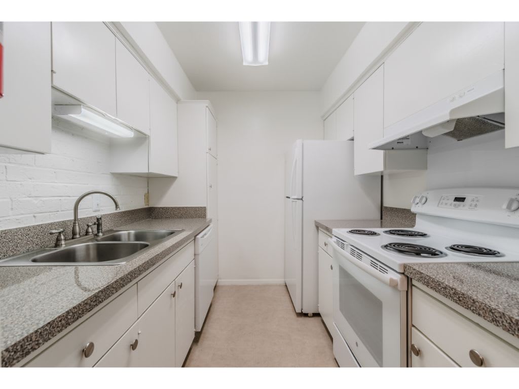 Photos and Video of Shenandoah Apartments in Richardson, TX